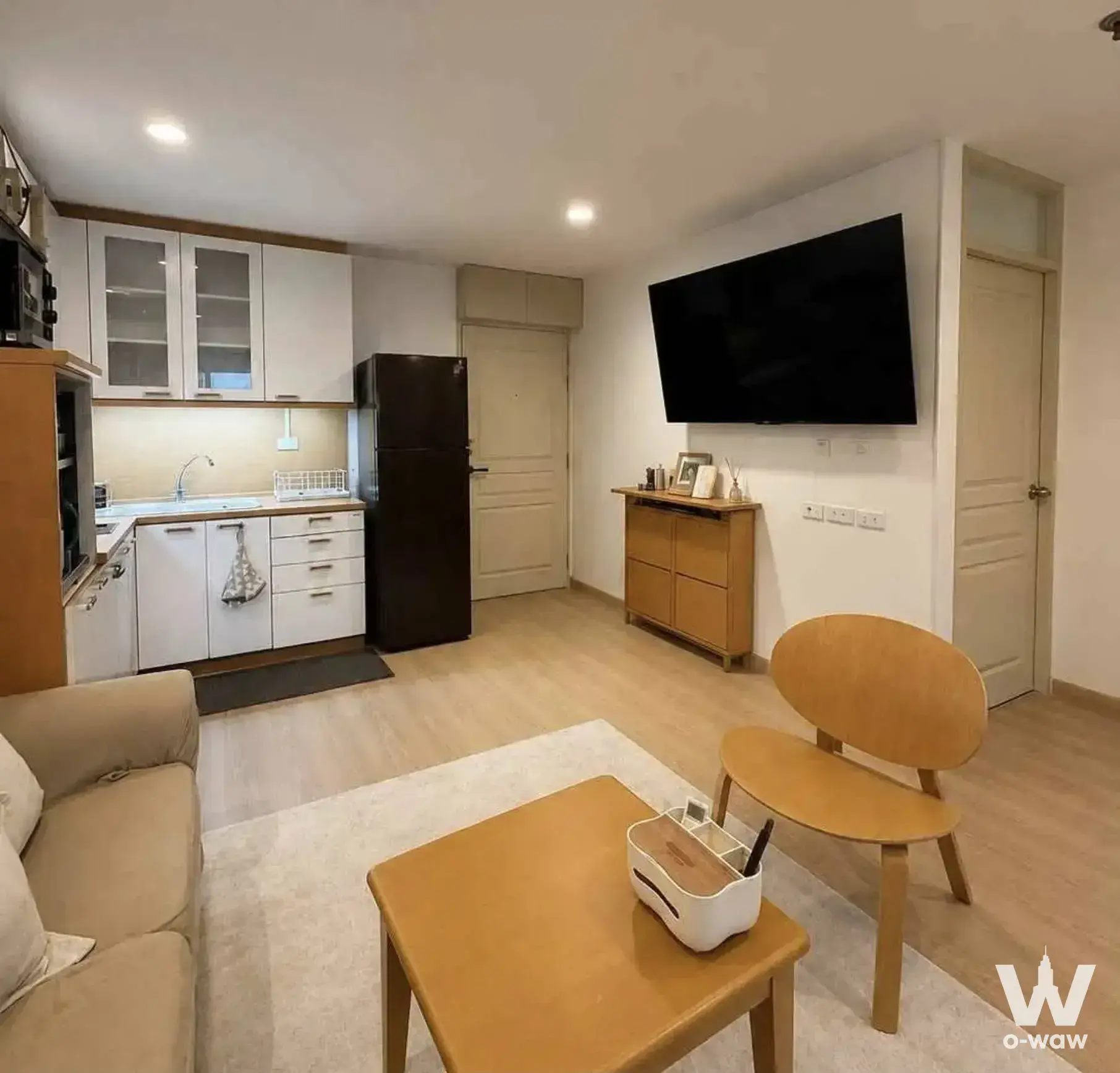 Condo with 2 bedrooms for rent at Waterford Diamond Tower — photo 2 of 5