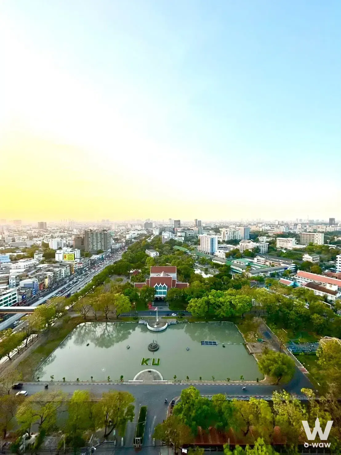 Ratchayothin - Kasetsart - Wang Hin - Ratchawithi - Sennanikorn, near BTS Kaset Station (Green Line) and MRT Brown Line, accessible via Phahonyothin Road and Kaset-Nawamin Road