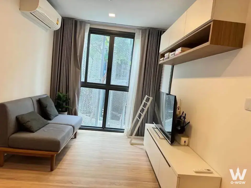 BTS Ekkamai, Bangkok