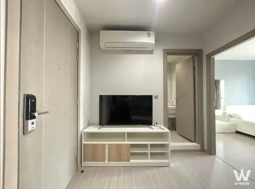 Condo with 1 bedroom for rent at Life Asoke - Rama 9 — photo 3 of 5