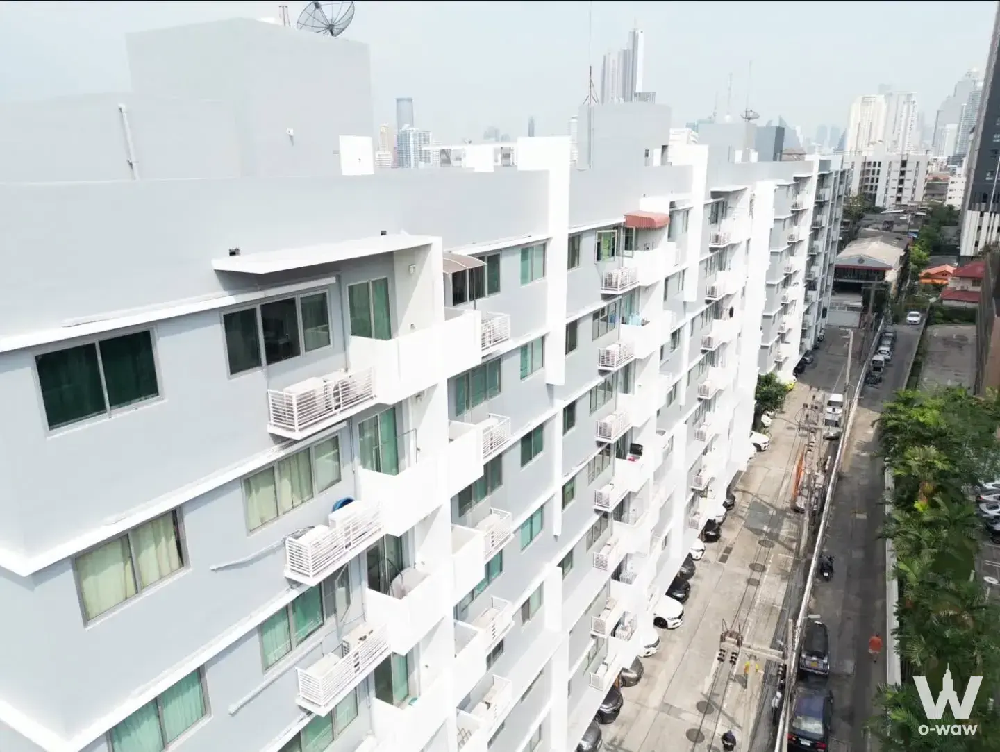 235 Soi Krungthonburi 1, Khlong Ton Sai Subdistrict, Khlong San District, Bangkok 10600