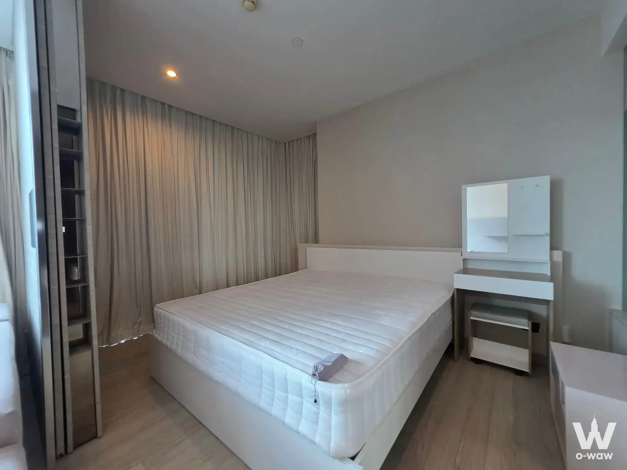 Condo with 1 bedroom for rent at The Room Sukhumvit 21 — photo 2 of 5