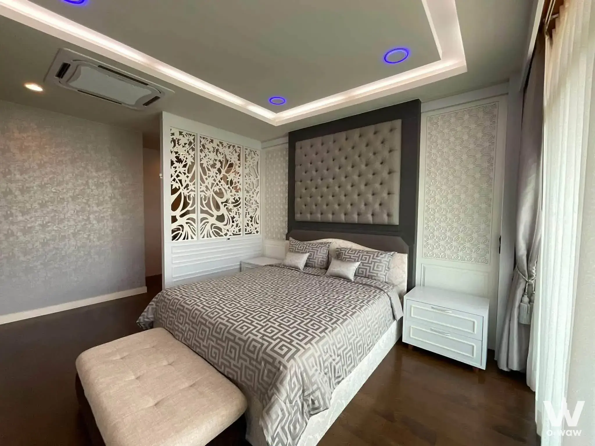Condo with 3 bedrooms for rent at Setthasiri Krungthep Kreetha — photo 2 of 5