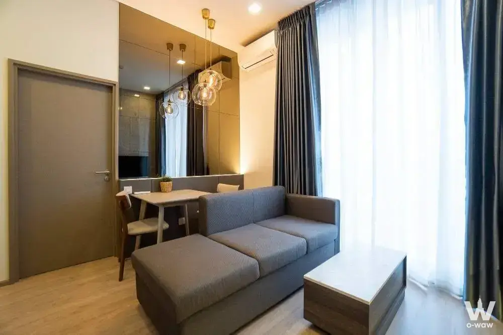 Condo with 2 bedrooms for rent at Centric Ratchayothin — photo 2 of 5