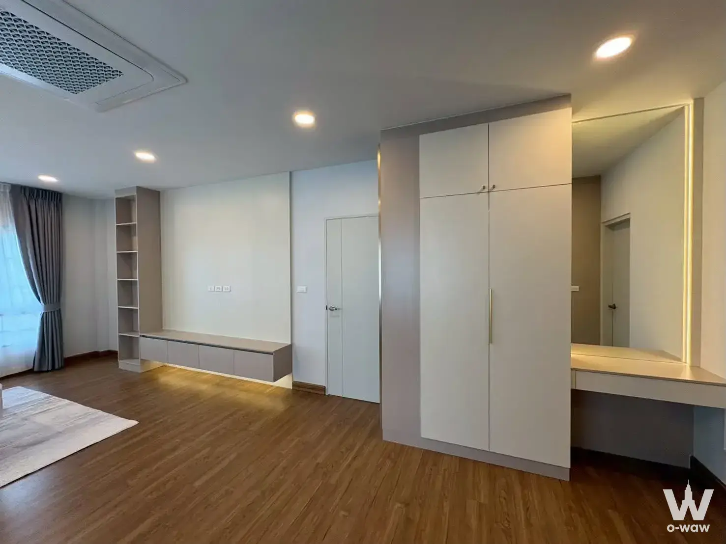 House with 4 bedrooms for rent at Centro Bangna — photo 3 of 5