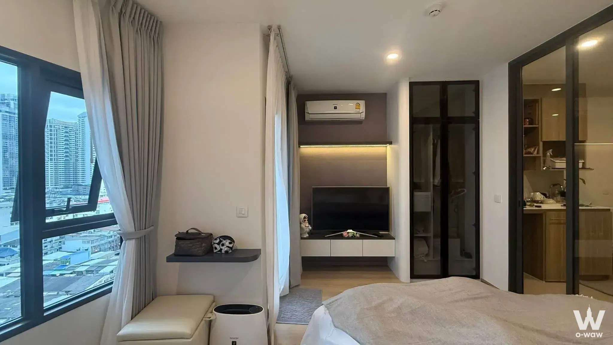 Condo with 1 bedroom for rent at Life Rama 4 - Asoke — photo 4 of 5