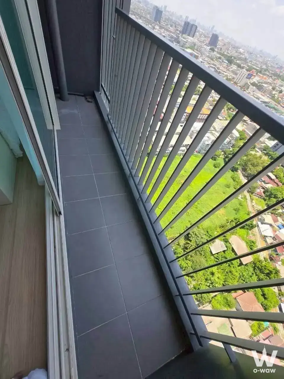 Commercial with 1 bedroom for rent at Metro Sky Wutthakat — photo 5 of 5