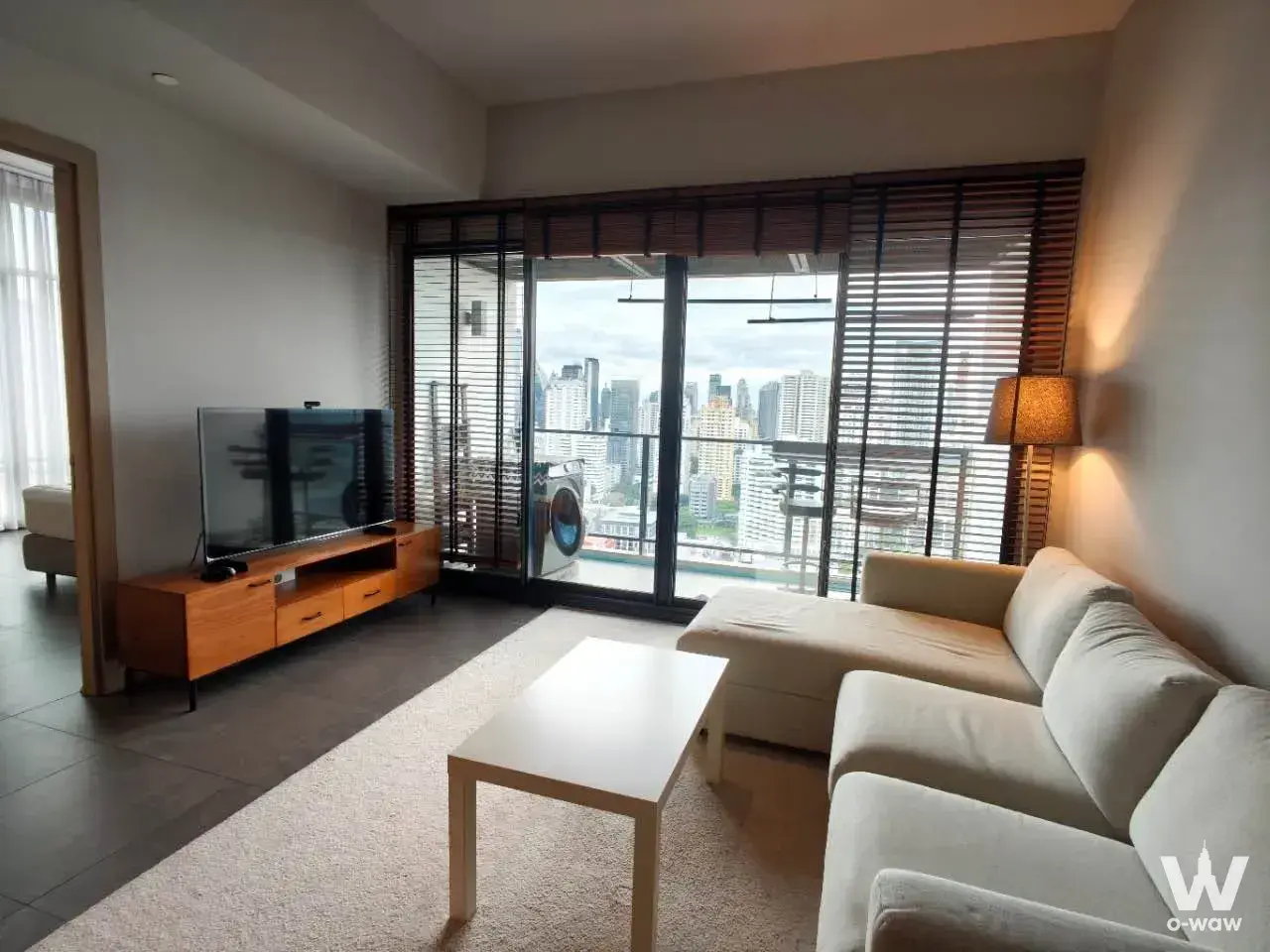 Condo with 2 bedrooms for rent at The Lofts Asoke — photo 4 of 5