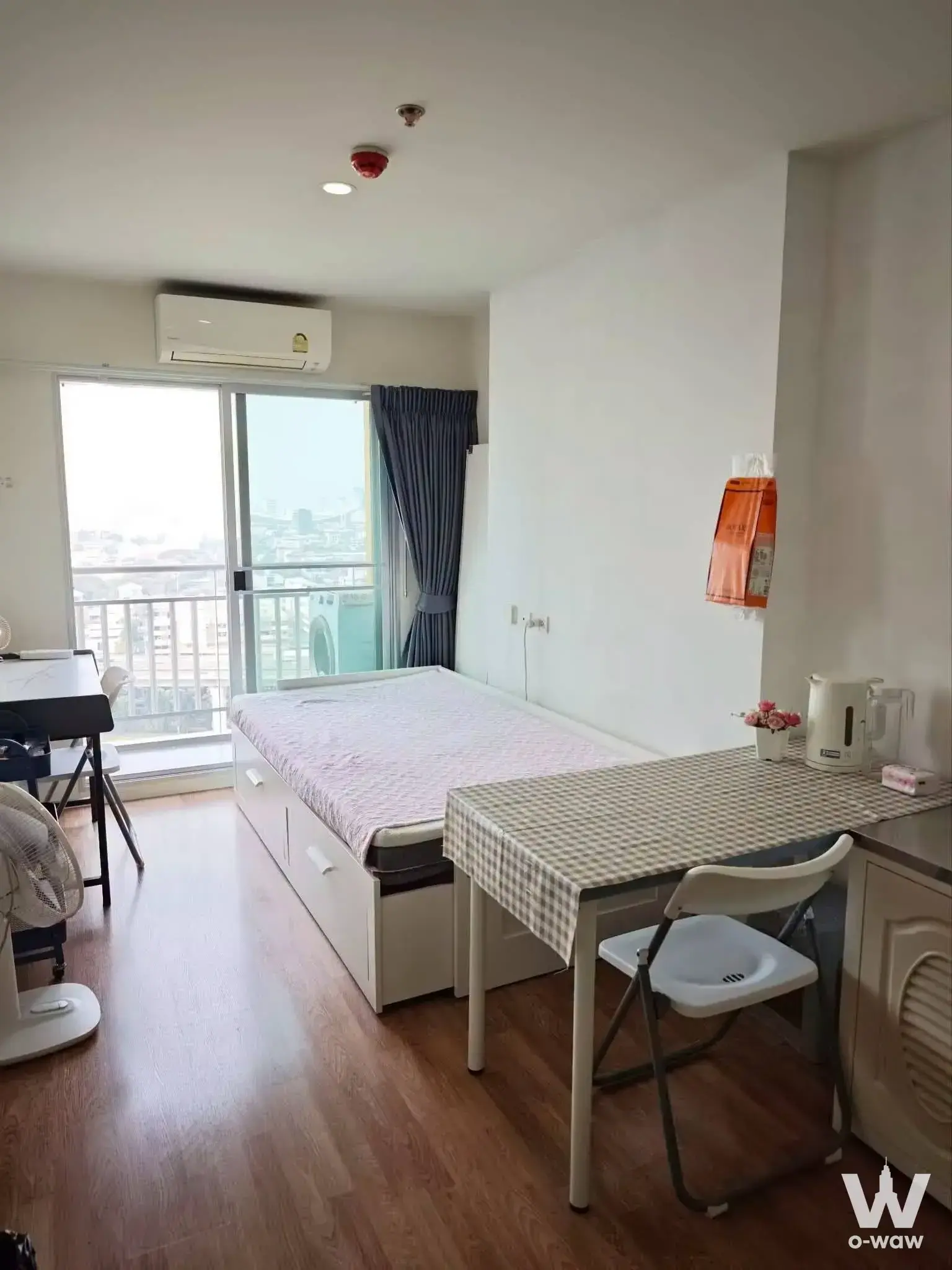 Condo with 1 bedroom for sale at Lumpini Ville Pattanakarn - Srinakarin Condominium — photo 1 of 5