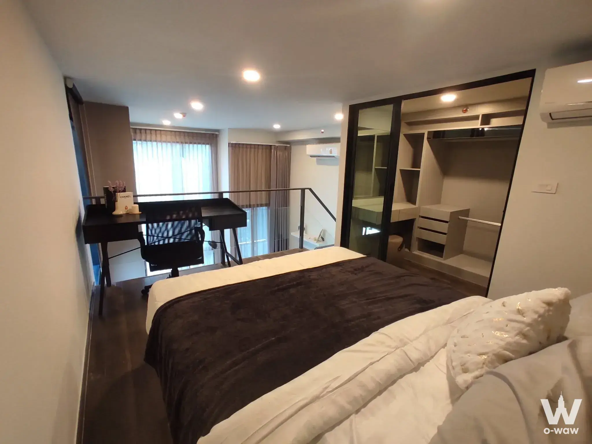 Condo with 1 bedroom for rent at KnightsBridge Space Rama 9 — photo 3 of 5