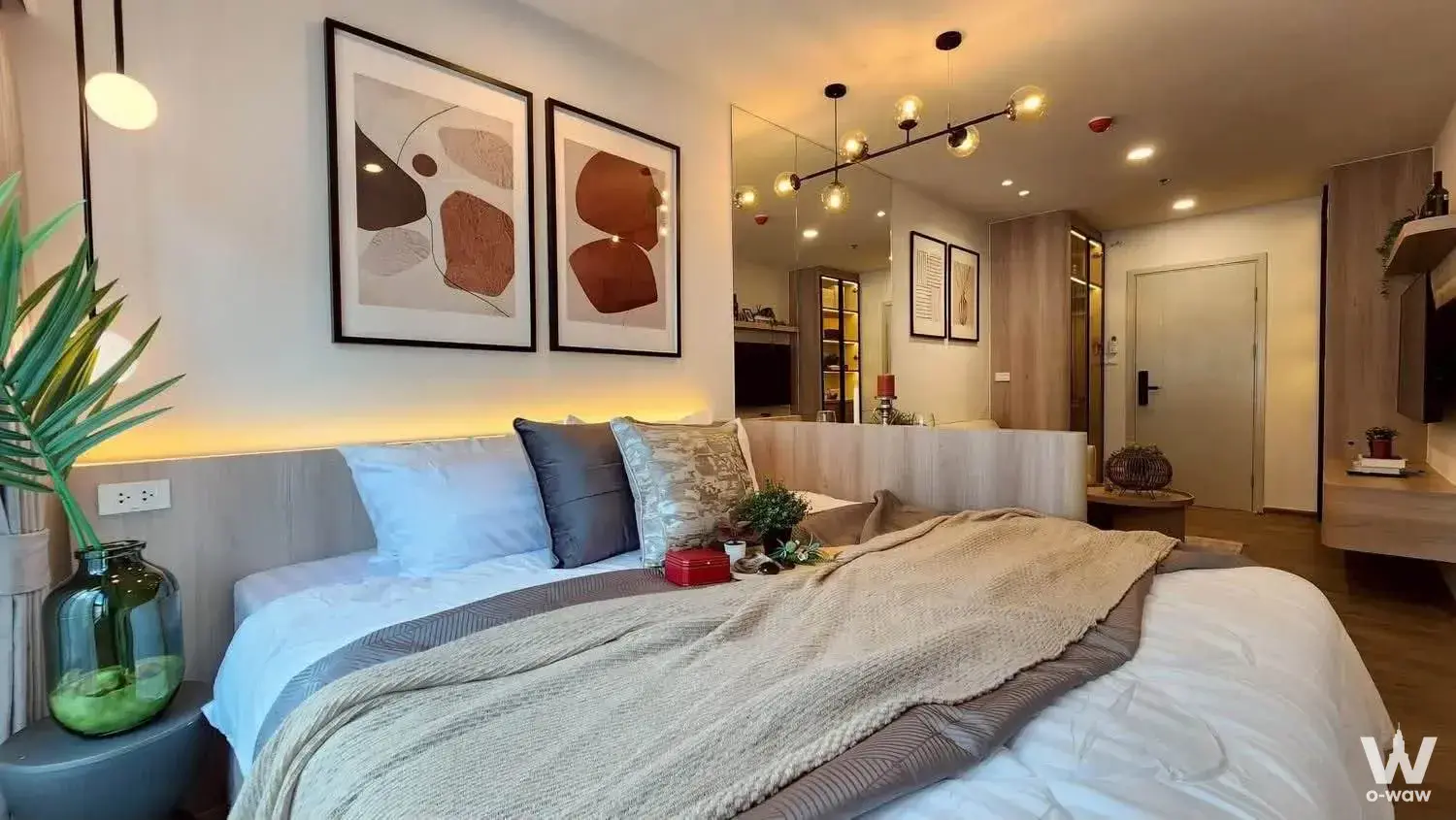 Condo with 1 bedroom for rent at Regent Home Wutthakat — photo 1 of 5