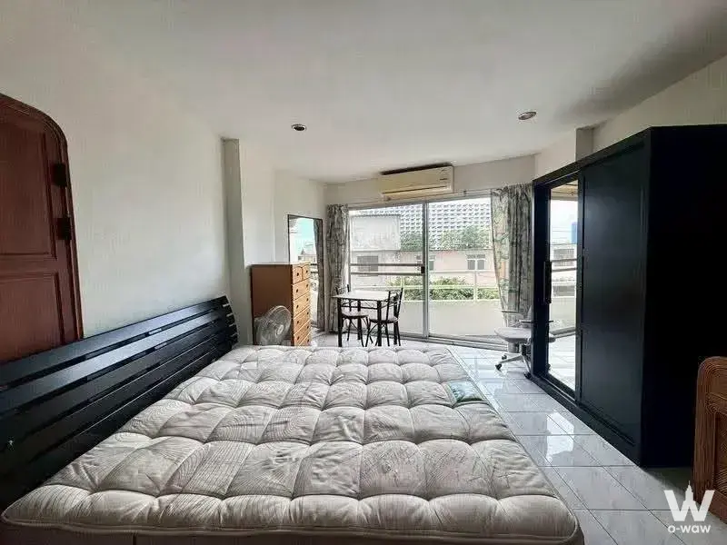 Condo with 1 bedroom for sale at View Talay 8 — photo 2 of 5