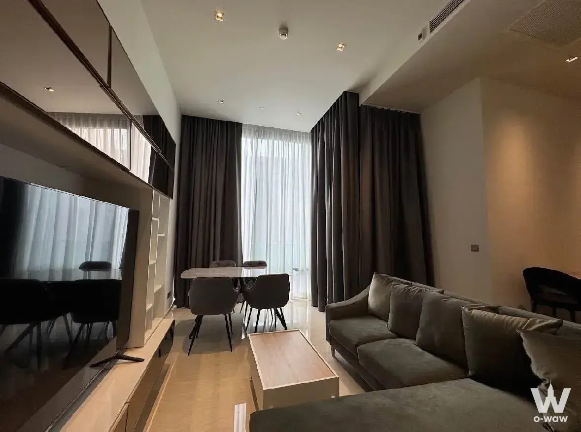 Condo with 2 bedrooms for rent at Ashton Silom — photo 1 of 5