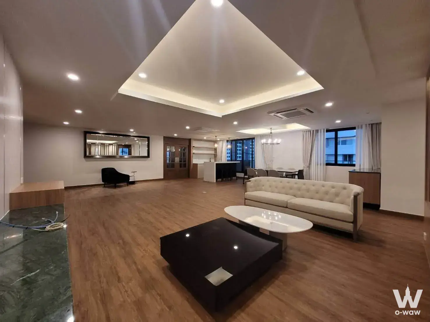 Sukhumvit 33, Near BTS Phrom Phong, Bangkok