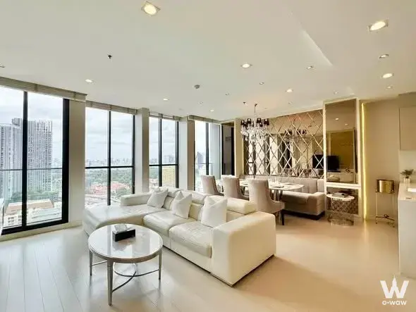 Condo with 2 bedrooms for rent at Noble Ploenchit — photo 3 of 5