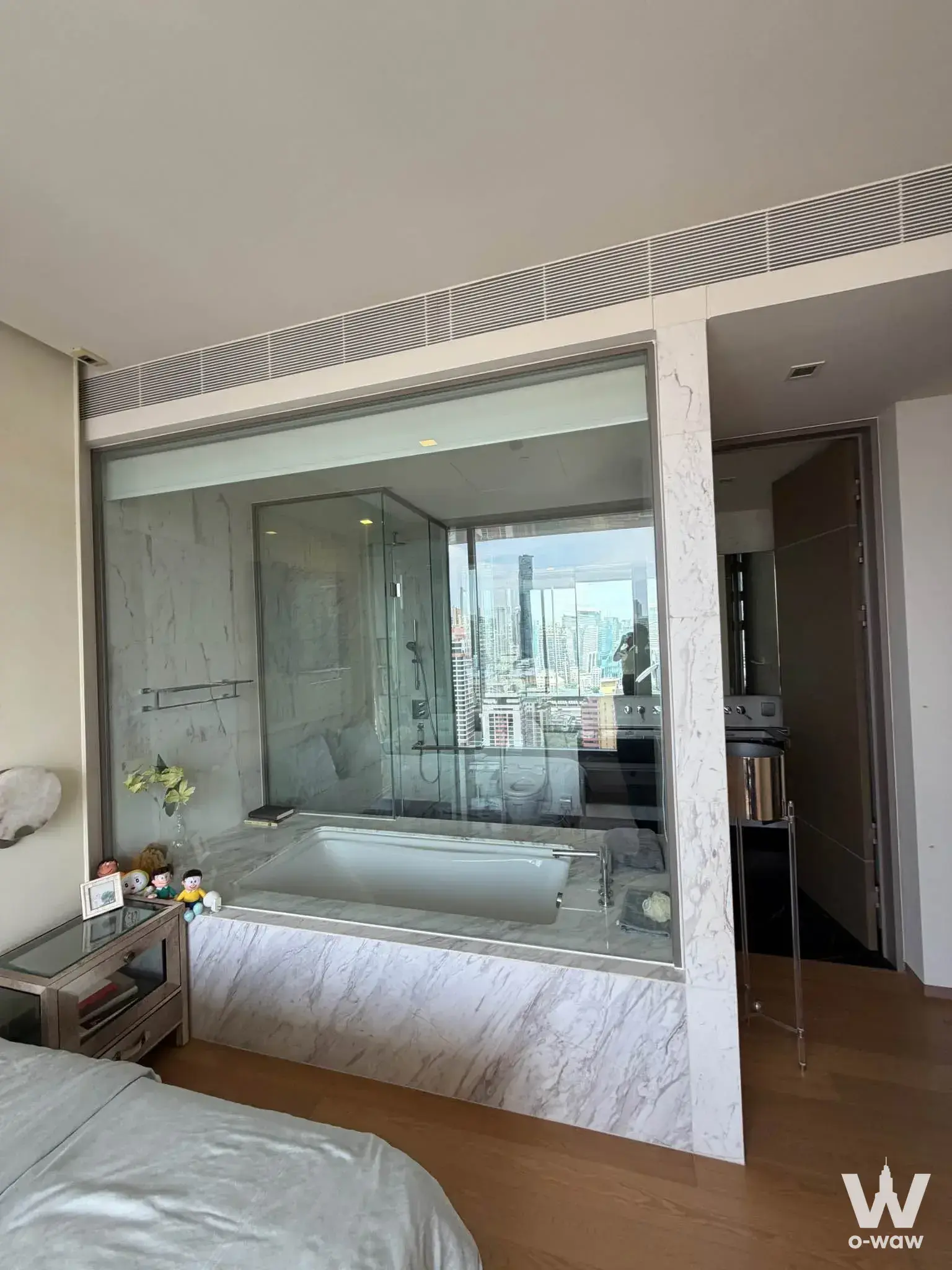 Condo with 2 bedrooms for rent at SALADAENG One — photo 2 of 3