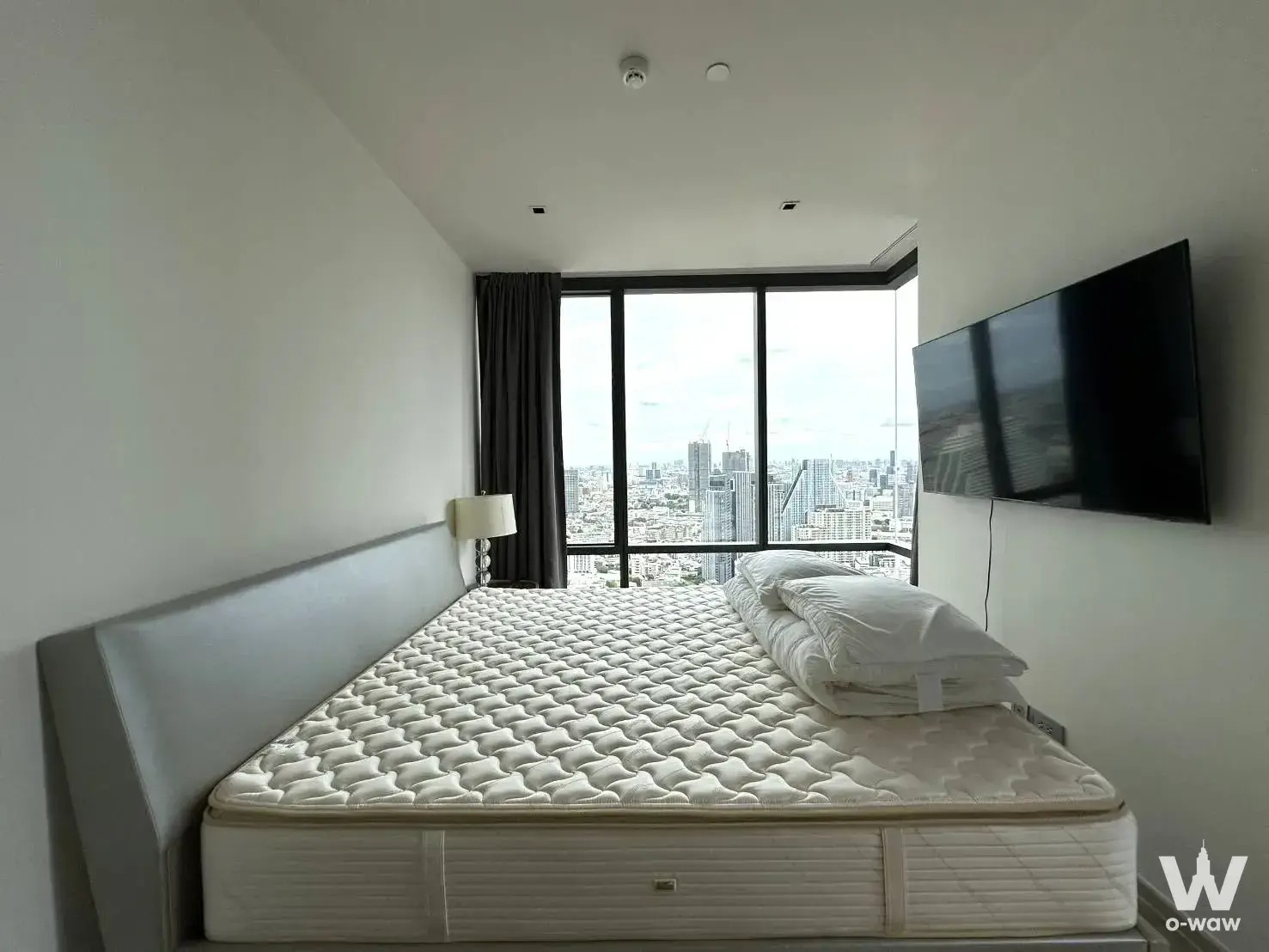 Condo with 2 bedrooms for rent at Ashton Silom — photo 5 of 5