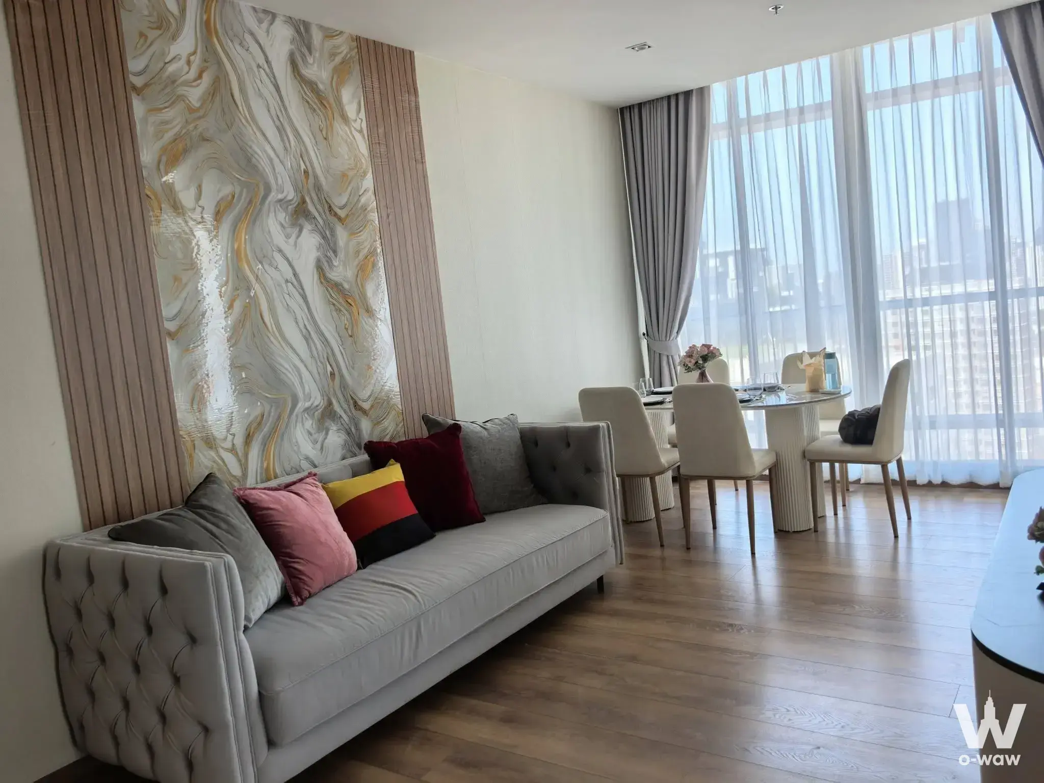 Sukhumvit 24, Near BTS Phrom Phong