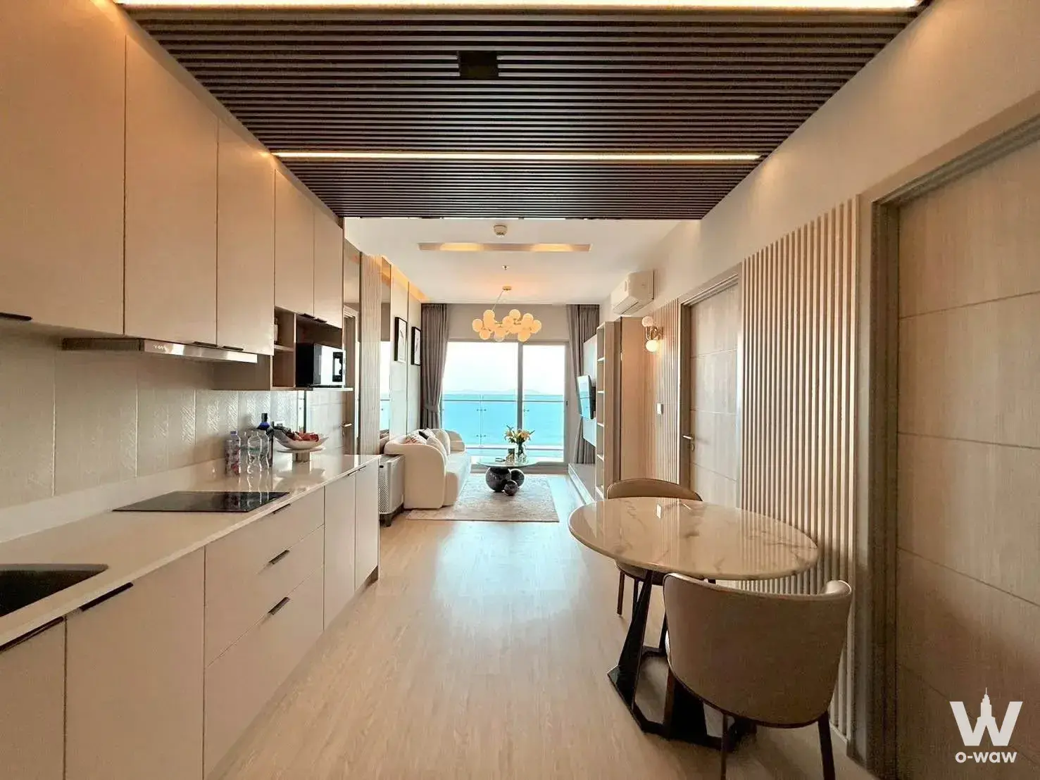 Condo with 2 bedrooms for sale at Altitude Symphony Charoenkrung อัลติจูด ซิมโฟนี เจริญกรุง — photo 2 of 5