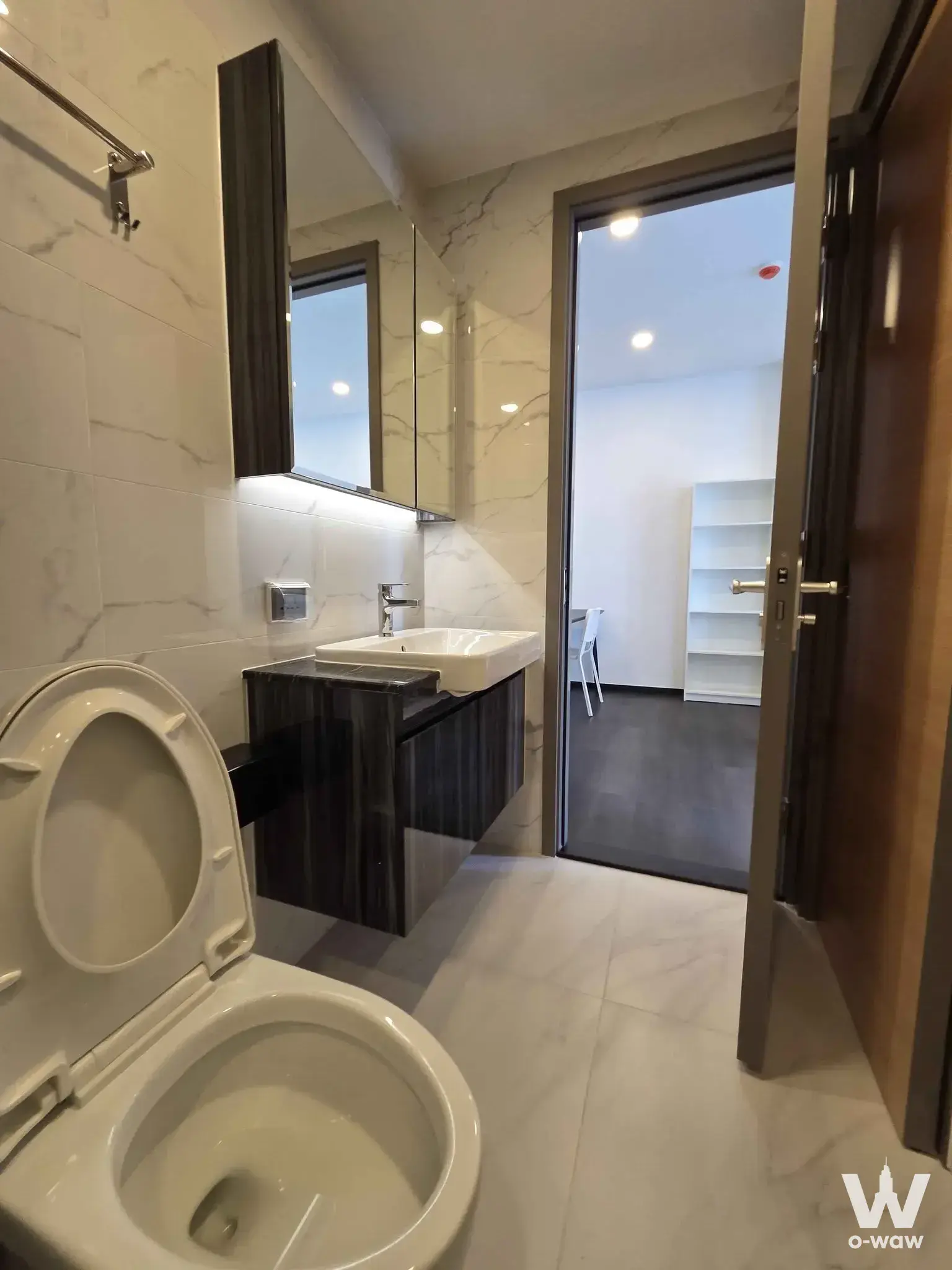 Condo with 1 bedroom for rent at Sapphire Condominium — photo 3 of 5