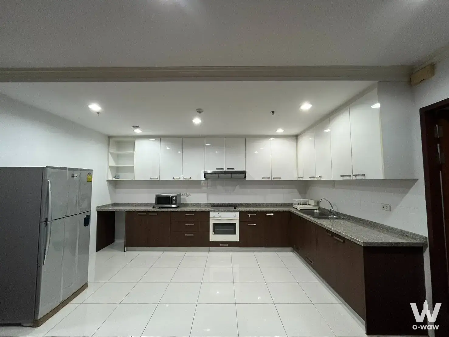 Condo with 2 bedrooms for rent at Baan Suanpetch — photo 4 of 5