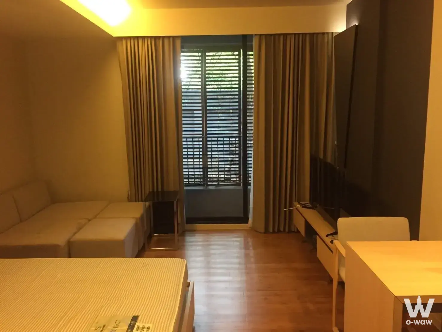 Condo with 1 bedroom for rent at Circle Condominium — photo 2 of 5
