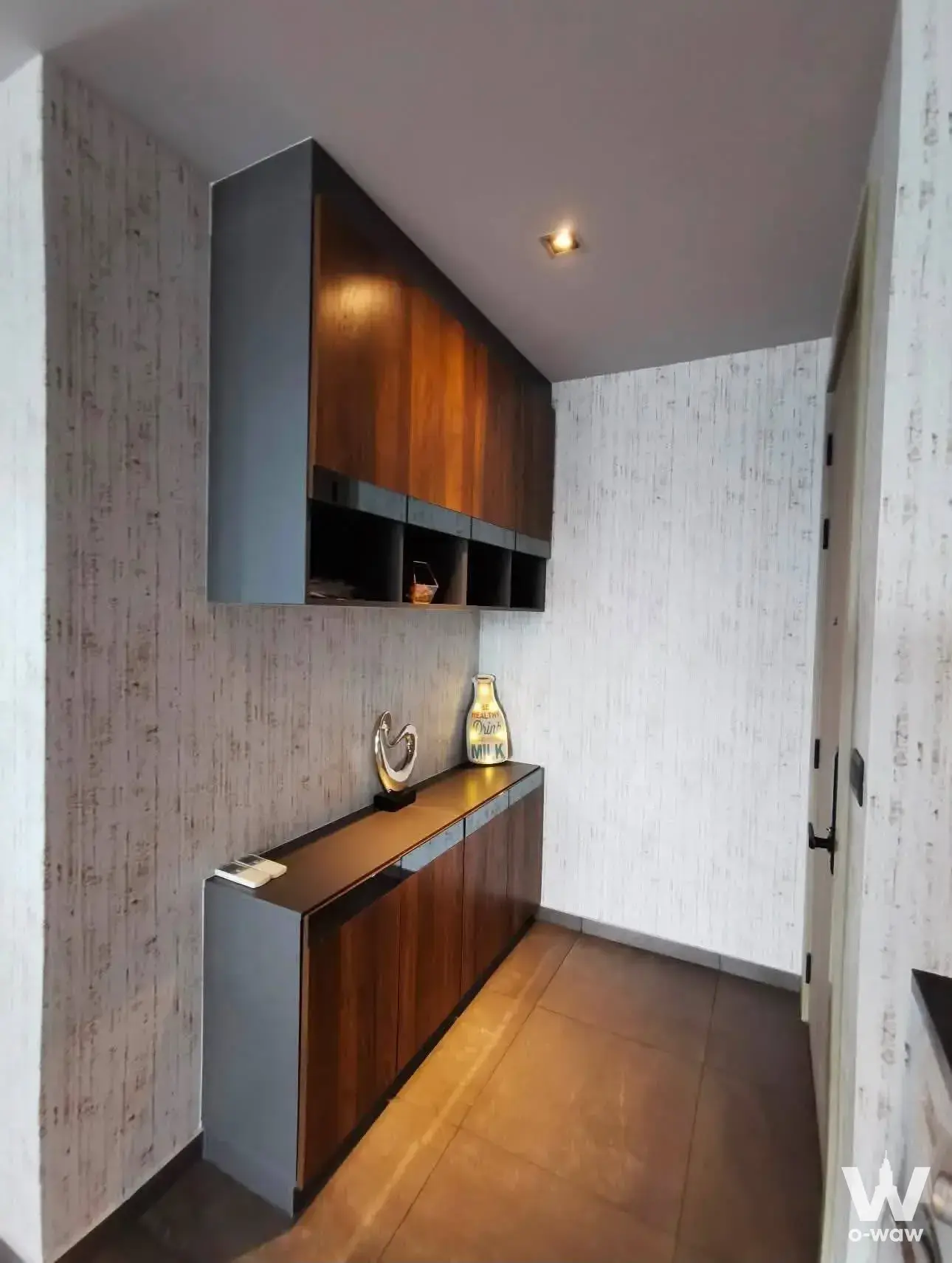 Condo with 2 bedrooms for rent at The Lofts Asoke — photo 3 of 5