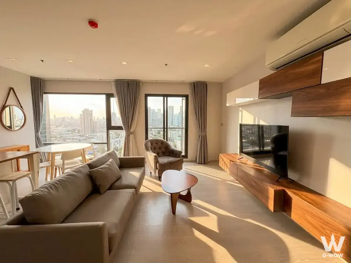 Condo with 2 bedrooms for rent at Rhythm Sukhumvit 36-38 — photo 2 of 5
