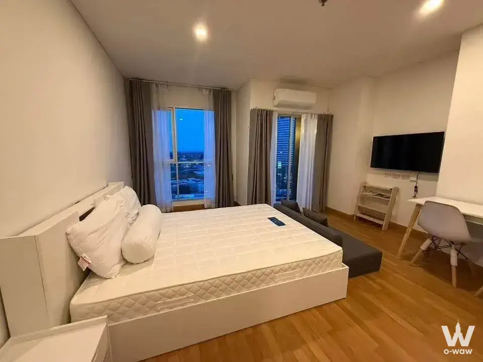 Bangkok 10120