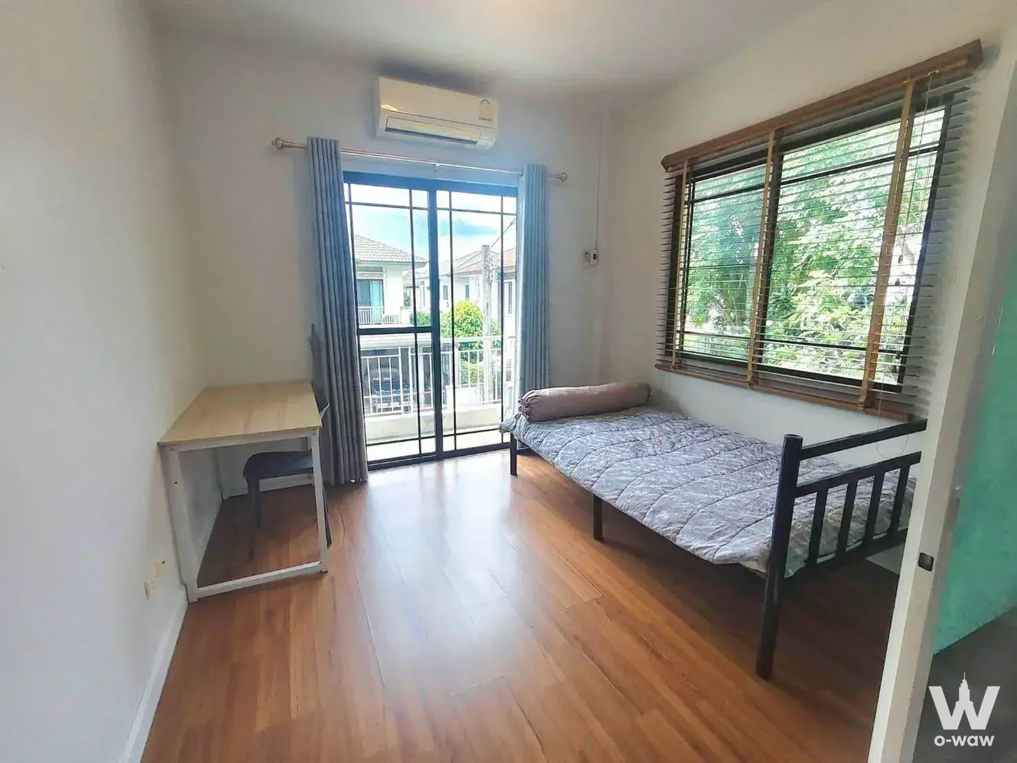 House with 6 bedrooms for rent at Mantana Lake Watcharapol — photo 2 of 5