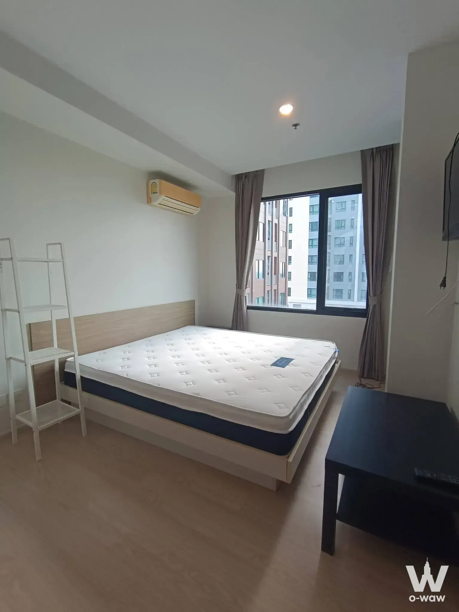 Condo with 1 bedroom for rent at The Gallery Bearing — photo 1 of 5