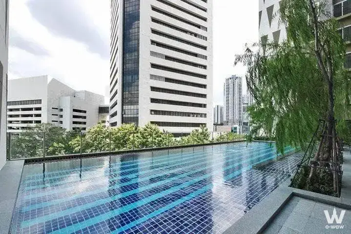 Condo with 2 bedrooms for rent at Noble Revolve Ratchada 2 — photo 3 of 5