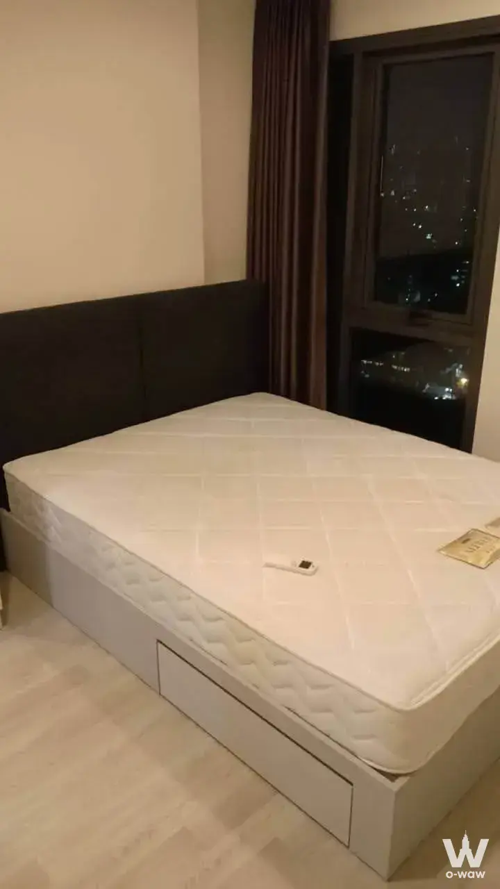 Condo with 1 bedroom for rent at Centric Ratchada-Huai Kwang — photo 1 of 5