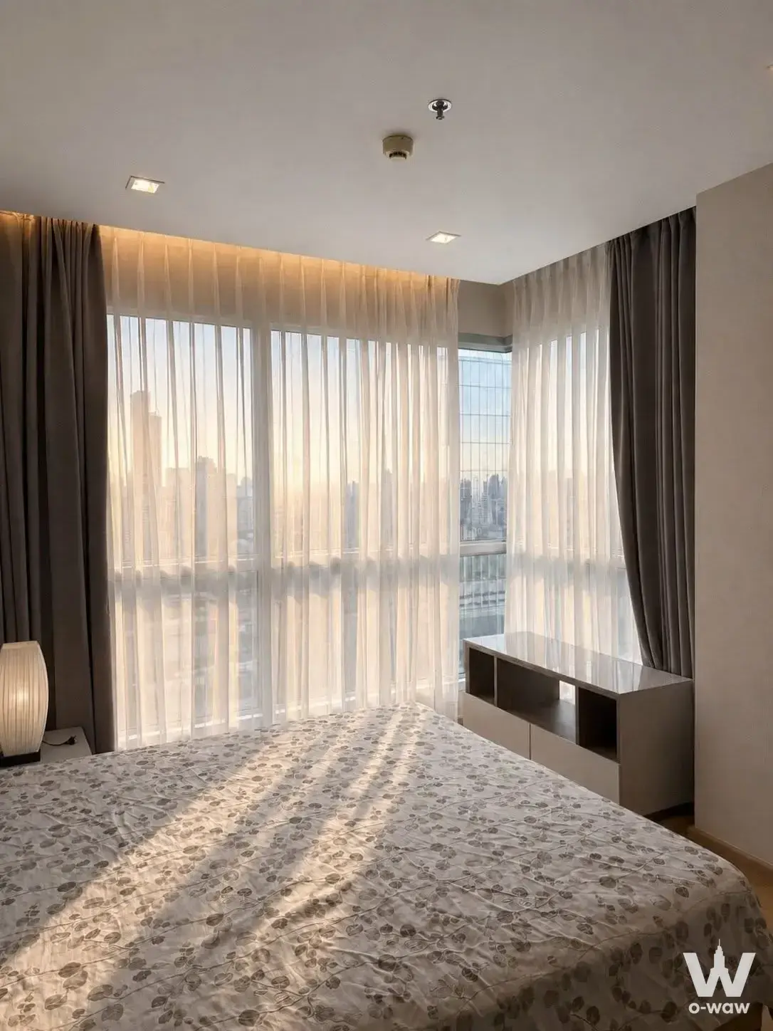 Condo with 2 bedrooms for rent at The Address Asoke — photo 4 of 5