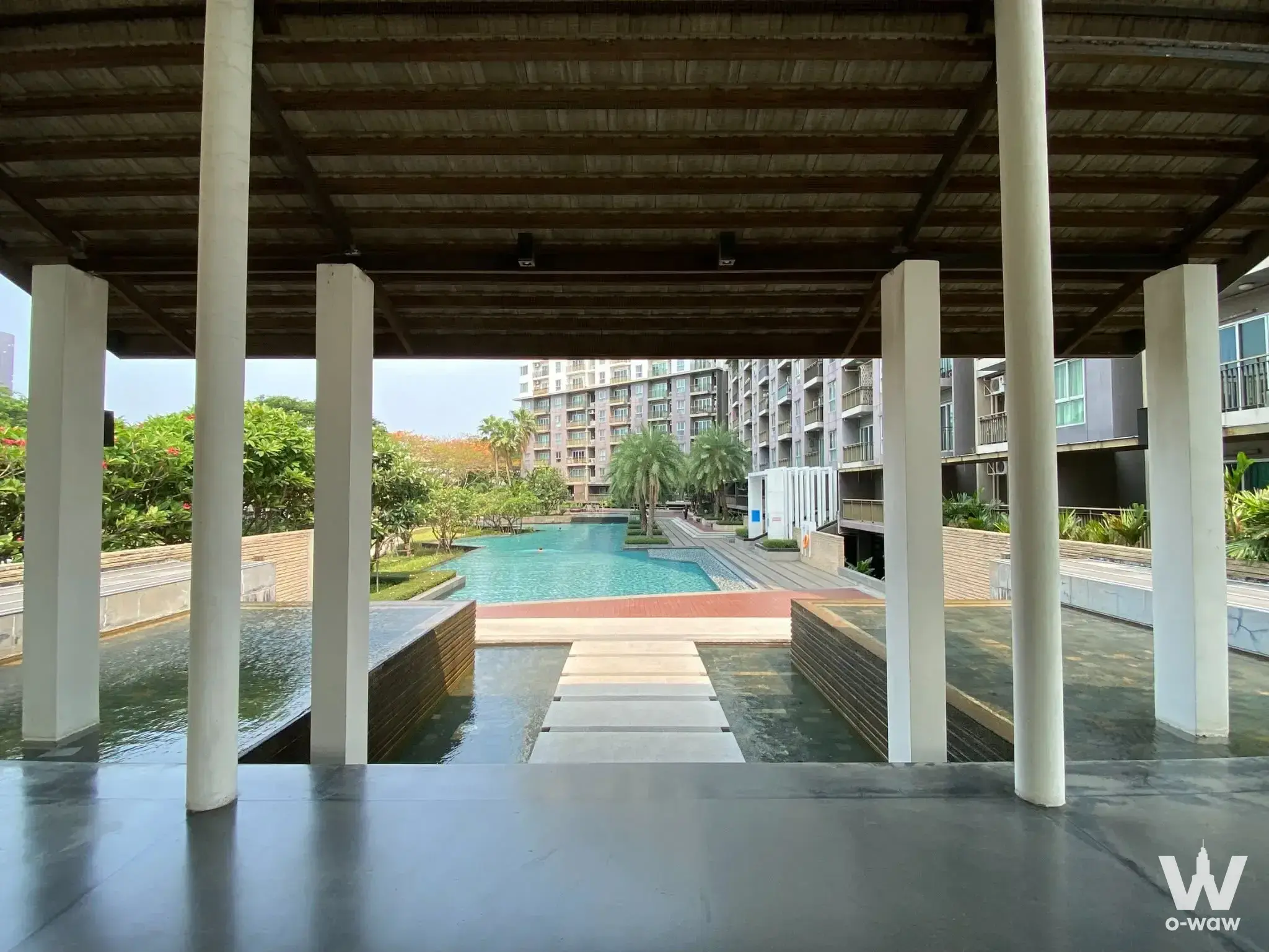 Condo with 1 bedroom for rent at The Parkland Srinakarin Lakeside — photo 2 of 5