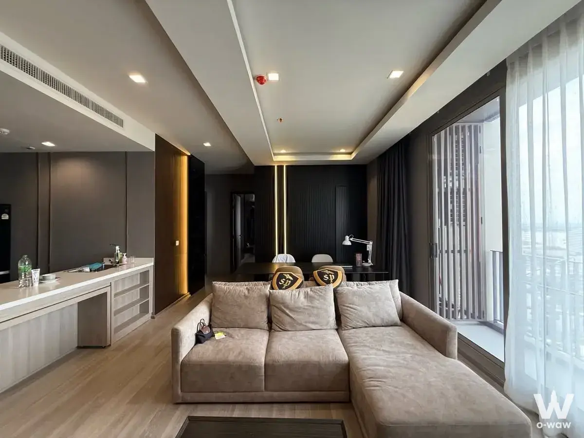 Condo with 3 bedrooms for rent at Rhythm Charoenkrung Pavillion — photo 2 of 4