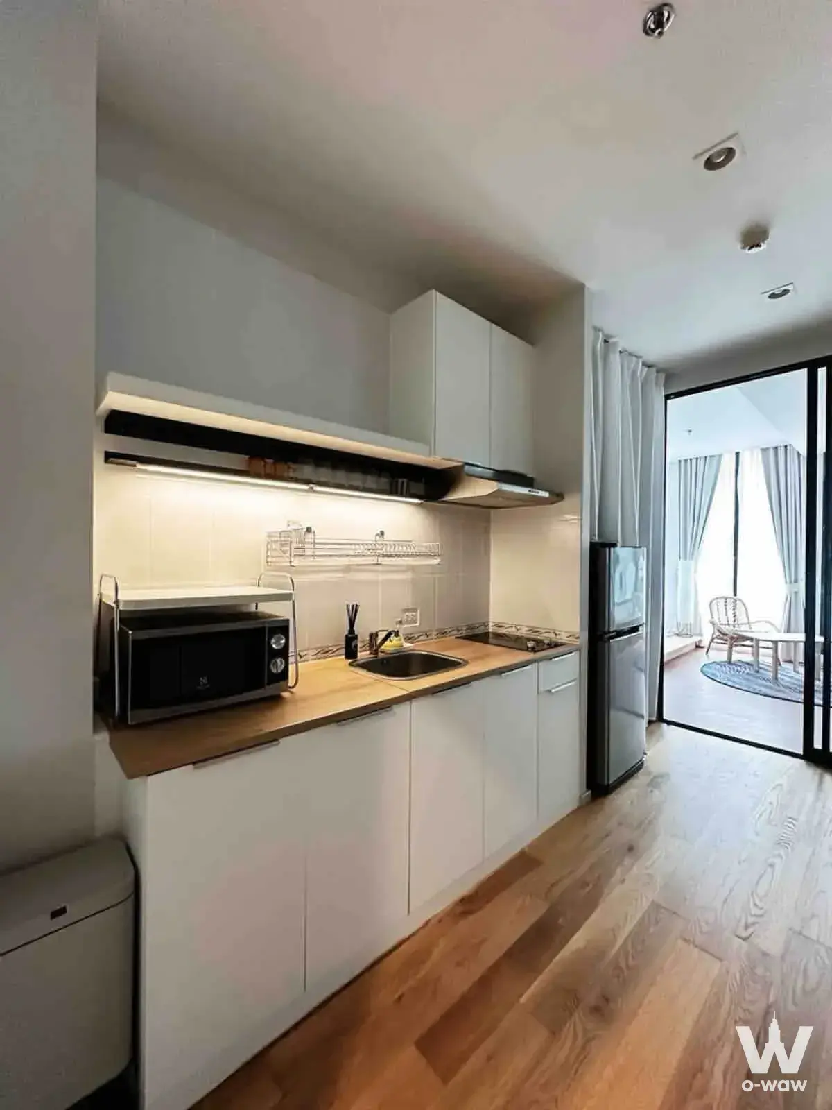 Condo with 1 bedroom for rent at Noble Ploenchit — photo 2 of 5