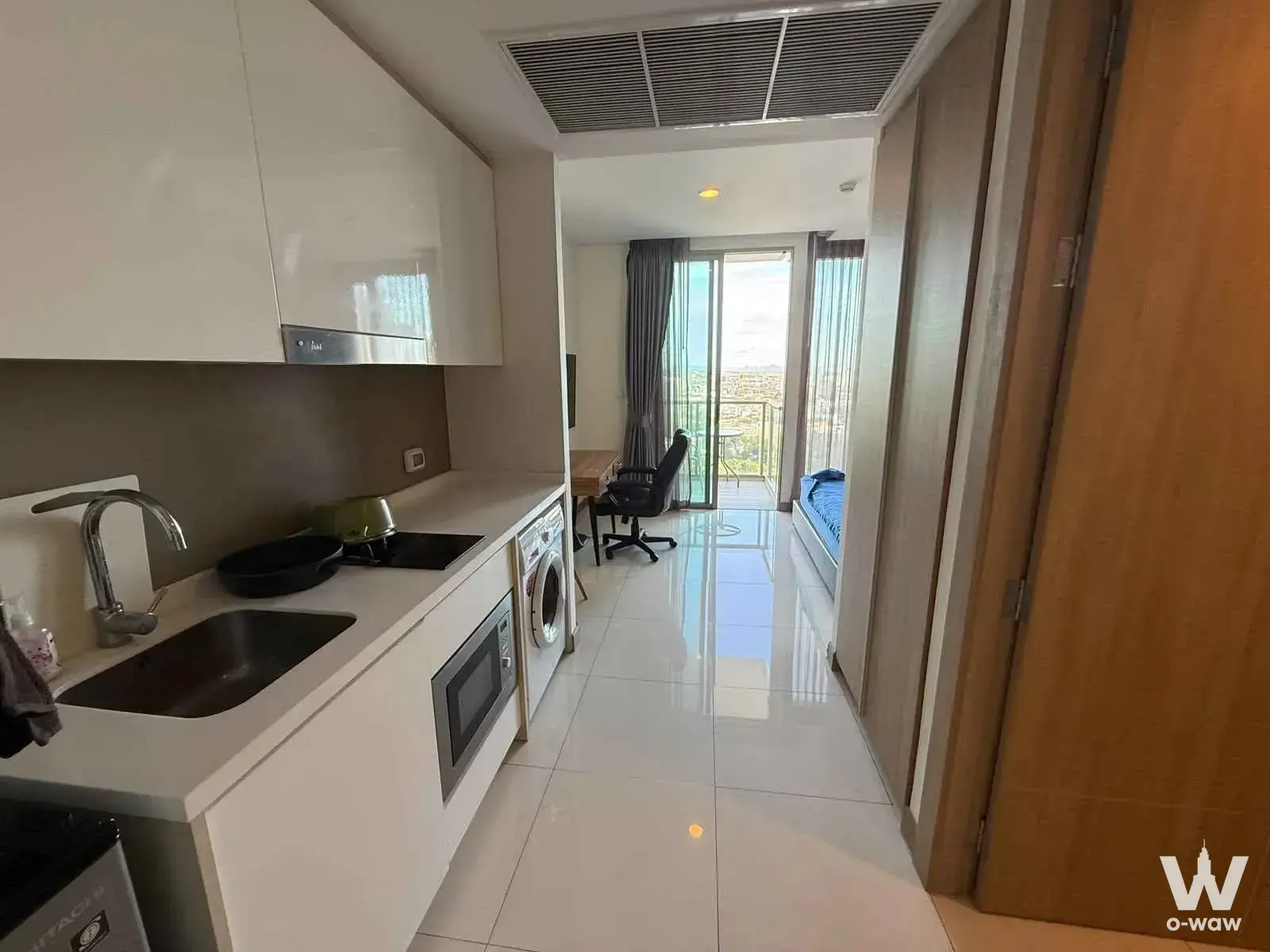 Condo with 1 bedroom for rent at The Riviera Wongamat Beach : เดอะ ริเวียร่า วงศ์อมาตย์ บีช — photo 1 of 5