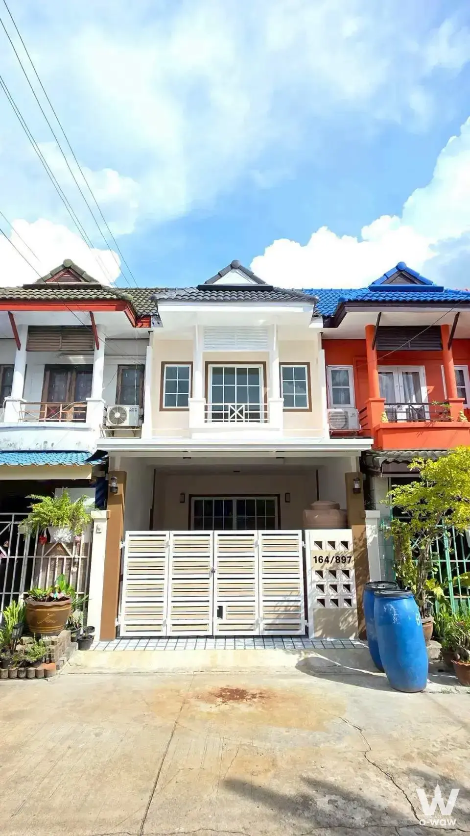 Condo with 3 bedrooms for sale at The Park Condominium — photo 1 of 5