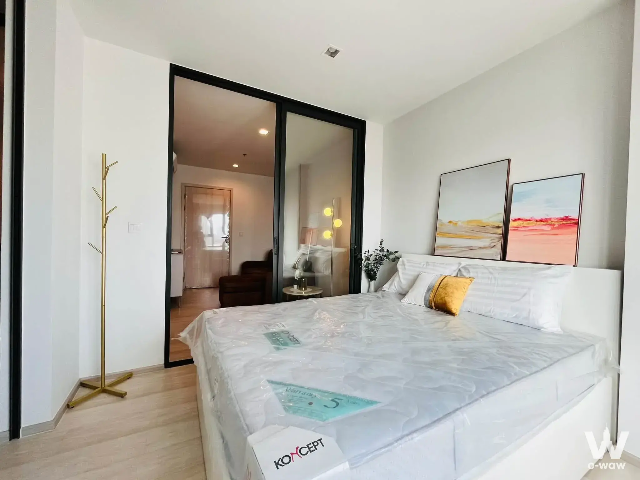 Condo with 1 bedroom for rent at Life One Wireless — photo 2 of 5