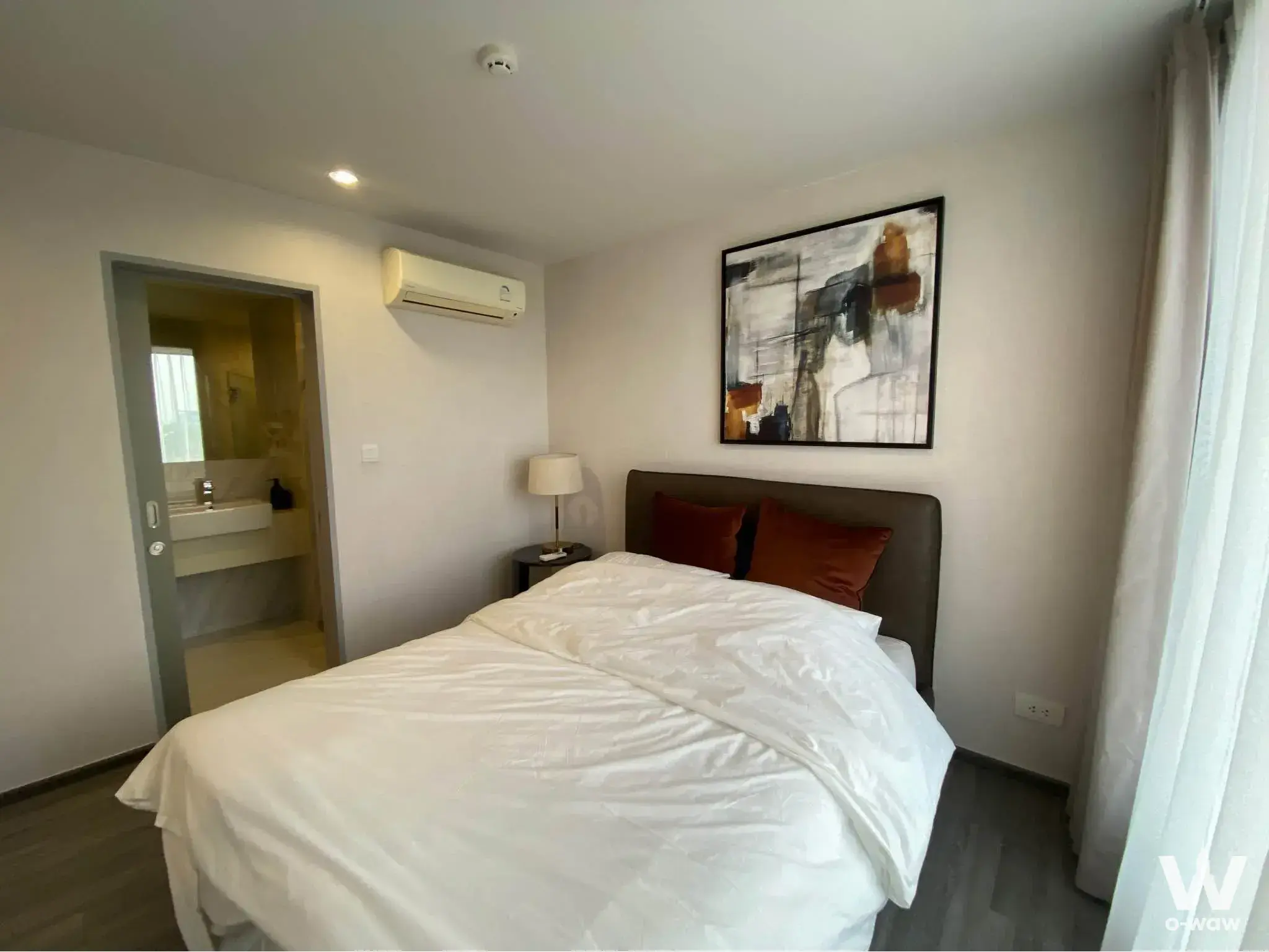 Condo with 1 bedroom for rent at Ideo Mobi Sukhumvit 40 — photo 2 of 5