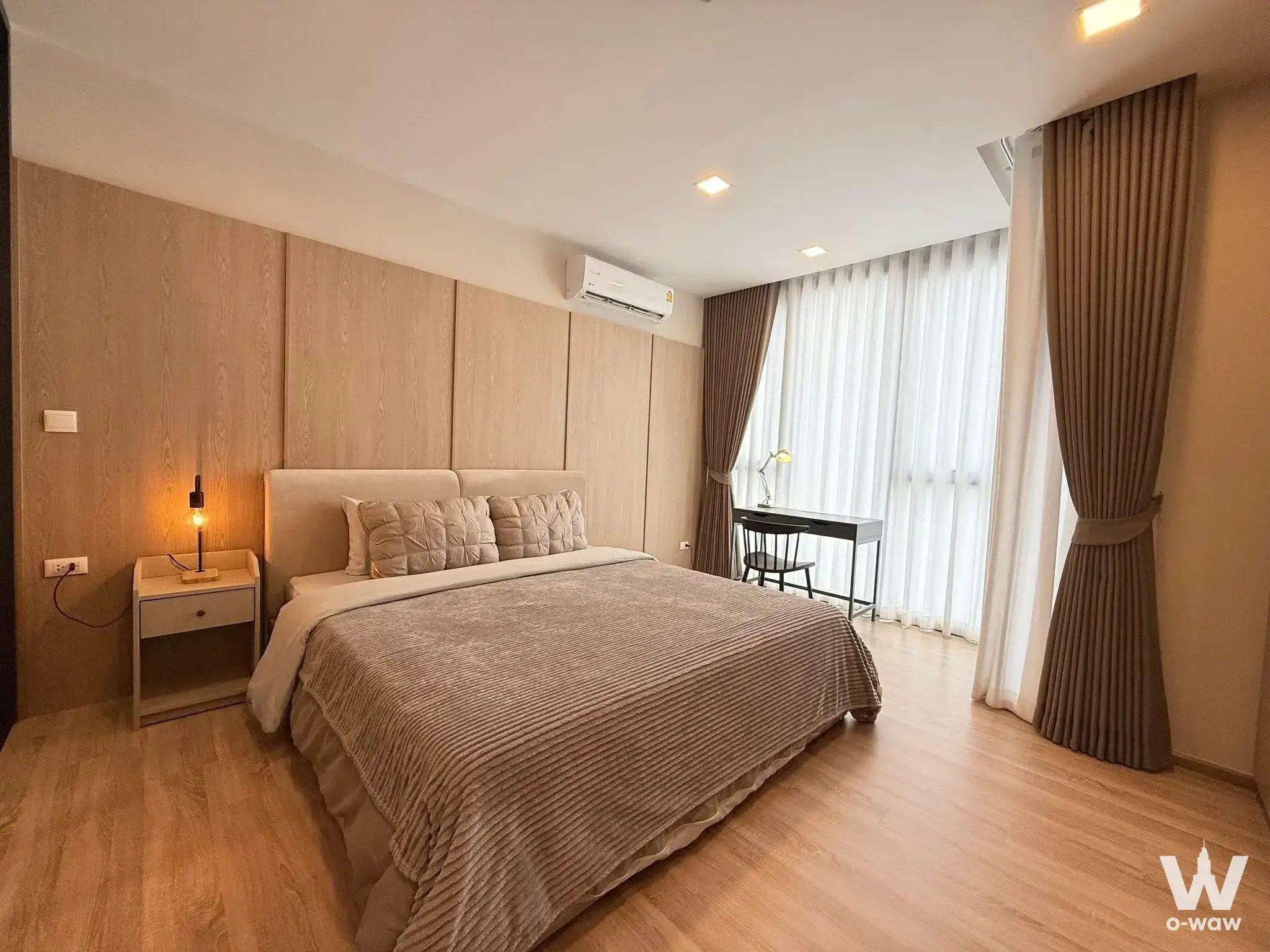 Condo with 1 bedroom for rent at XT Phayathai — photo 1 of 5