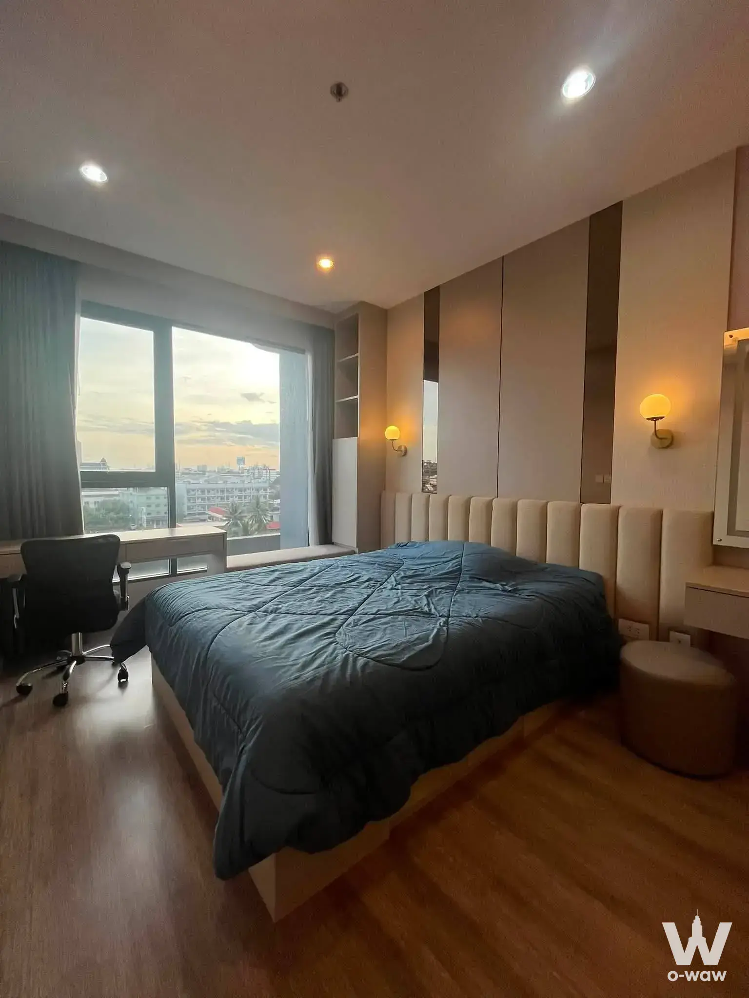 Sukhumvit 66, near Sala Deang BTS and Udomsuk MRT stations