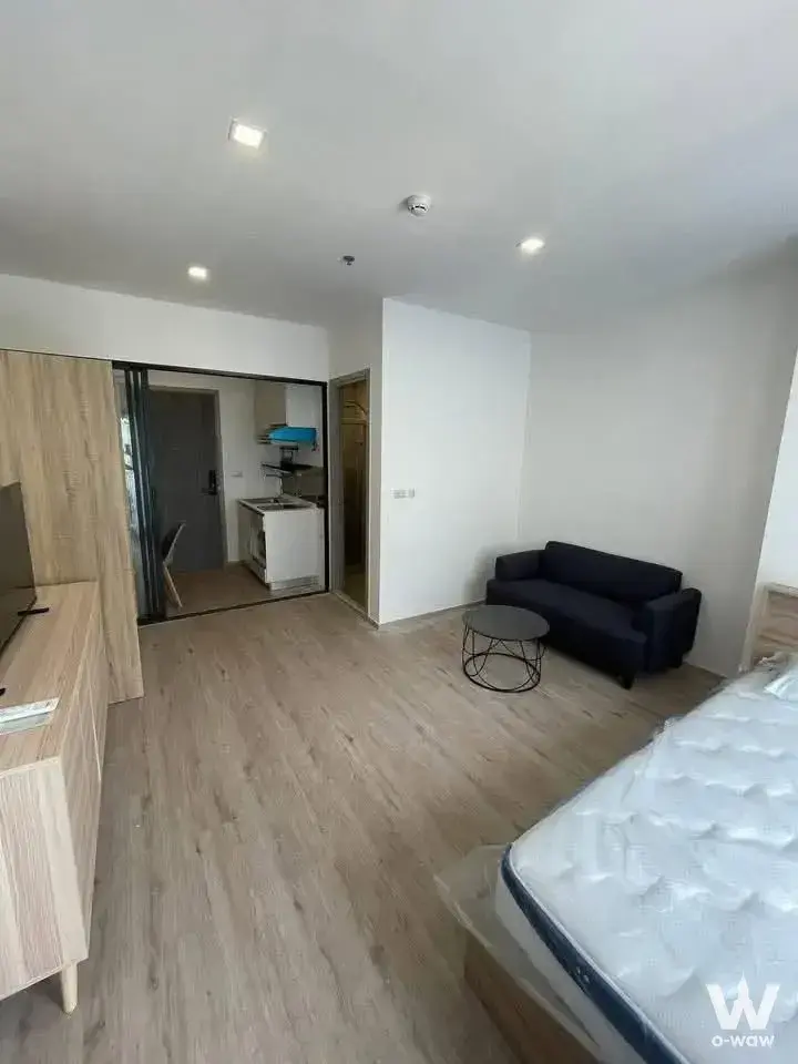 Condo with 1 bedroom for rent at The Rich Rama 9 - Srinakarin — photo 4 of 5