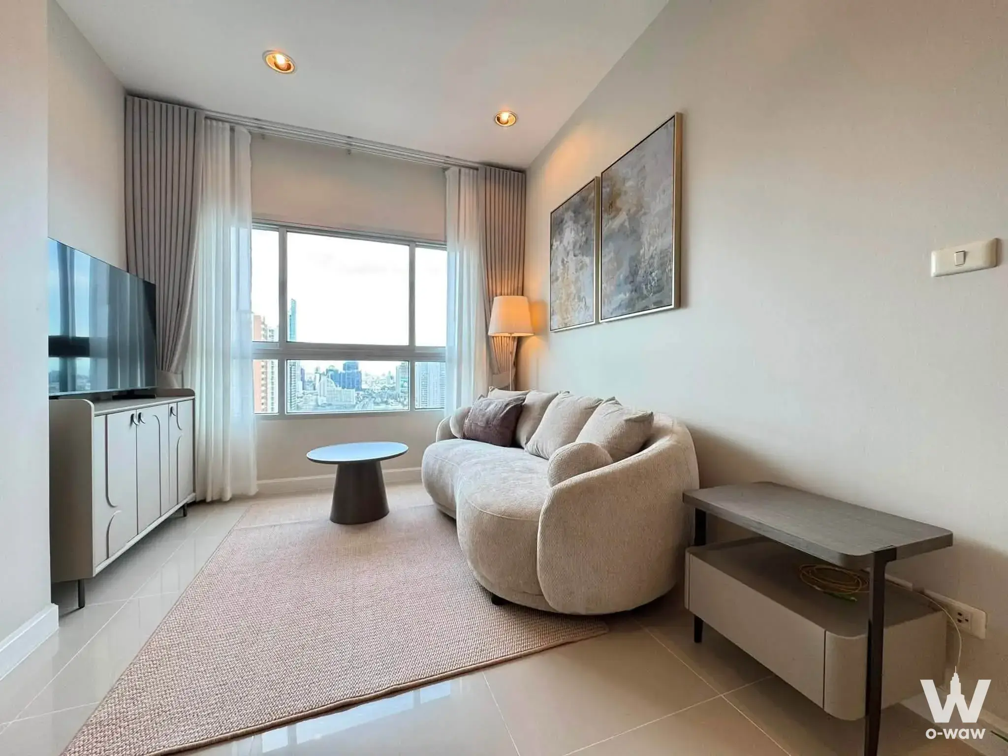 Condo with 2 bedrooms for sale at Q House Condo Sathon — photo 2 of 5