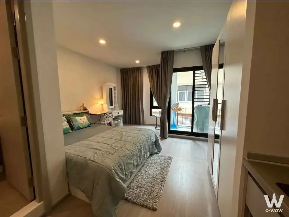 Condo with 1 bedroom for rent at Aspire Asoke-Ratchada — photo 1 of 5
