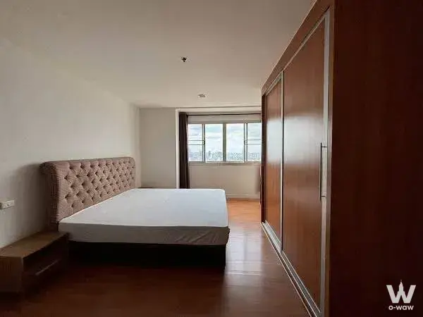 Condo with 2 bedrooms for rent at Life Asoke - Rama 9 — photo 1 of 5