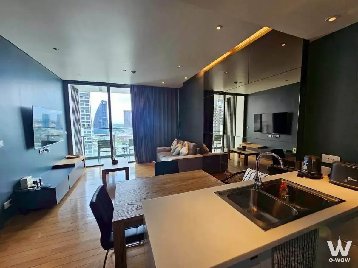 Phirach Burin, Sukhumvit Road, Watthana, Bangkok 10110, Thailand