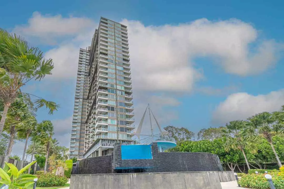 Condo with 3 bedrooms for sale at Bangsaray, Pattaya, Chonburi — photo 2 of 5