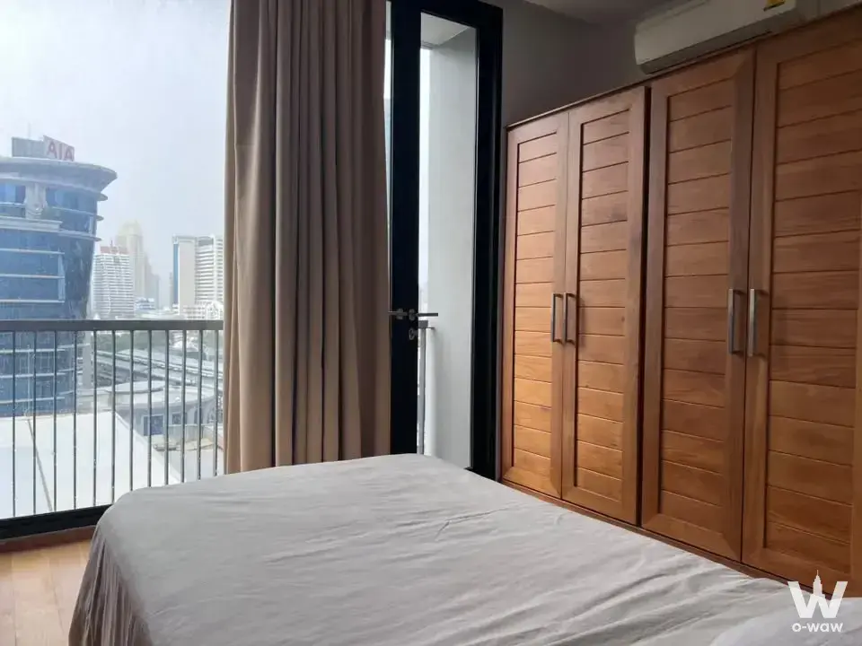 Condo with 2 bedrooms for rent at Silom Condominium — photo 2 of 5